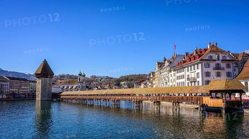 View over the river Reuss to the Chapel Bridge