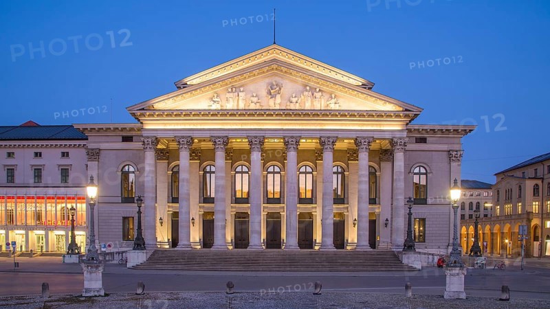 Bavarian State Opera at dusk