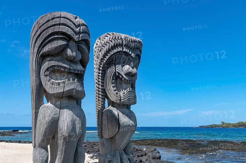 Guardian figures Tikis at the bay