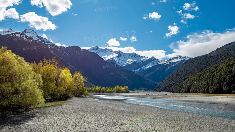 Matukituki River, snow covered mountains