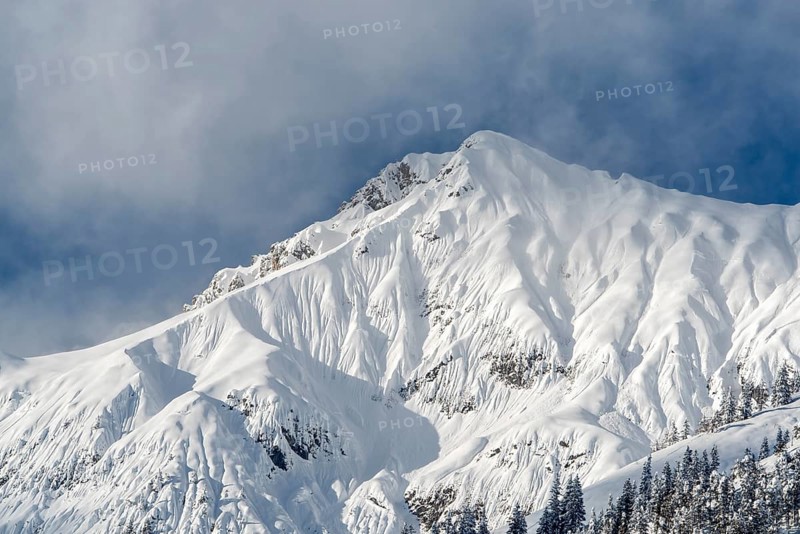 Schneekopf in deep snow, Karwendel mountains