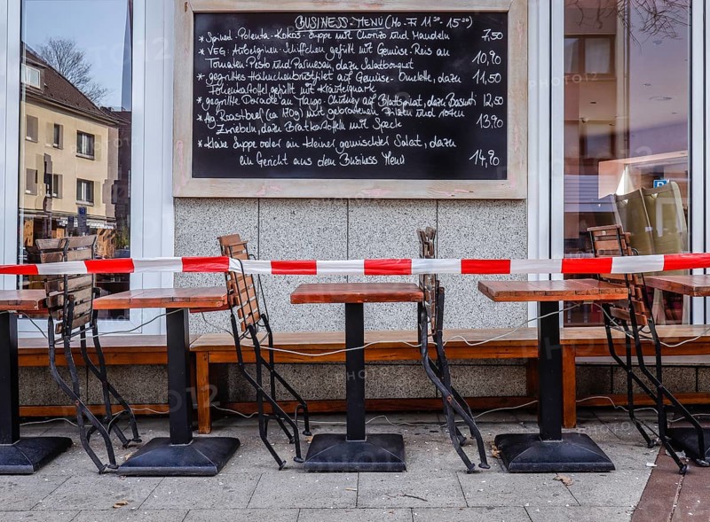 Restaurants closed due to corona pandemic, Cafe Zucca with barrier tape
