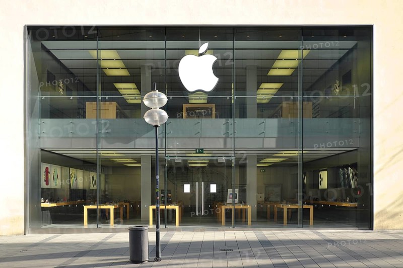 Apple Store Rosenstrasse, closed