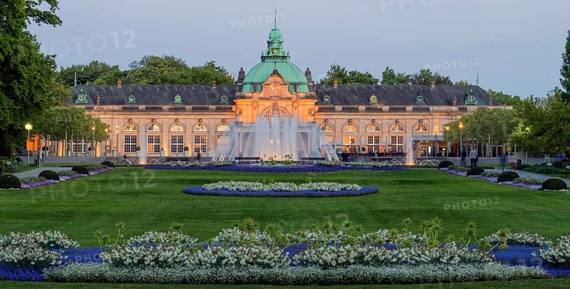 Spring in the spa garden Bad Oeynhausen, Kaiserpalais