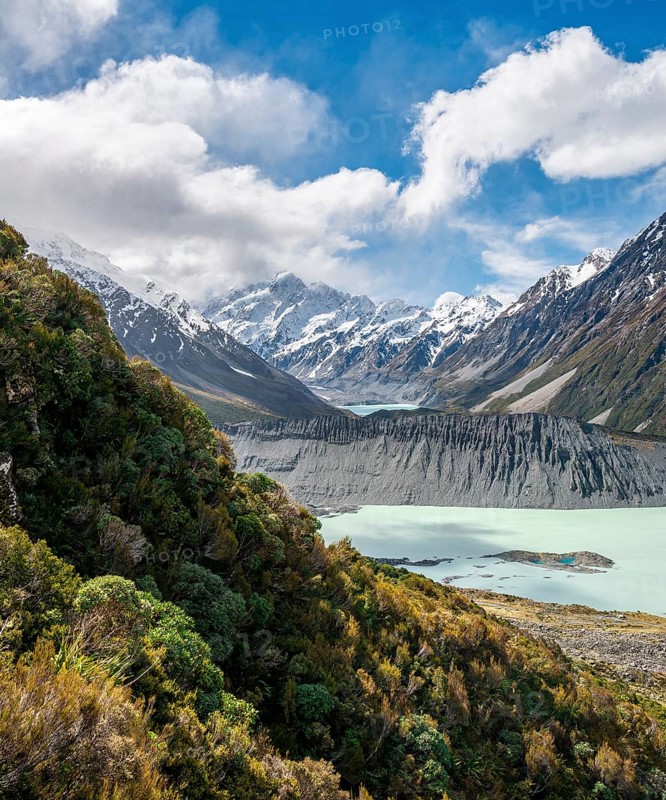 View into the Hooker Valley with Mount Cook from the Sealy Tarns Track