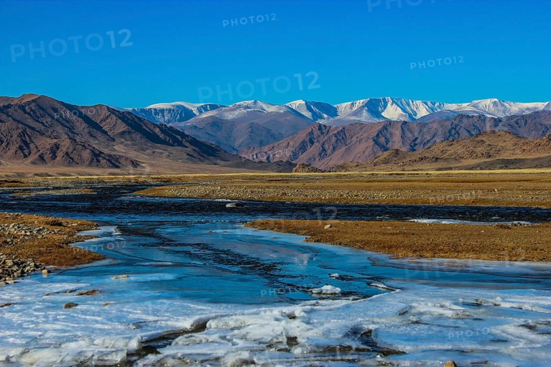 Buyant river with mountain Khukhu serkh