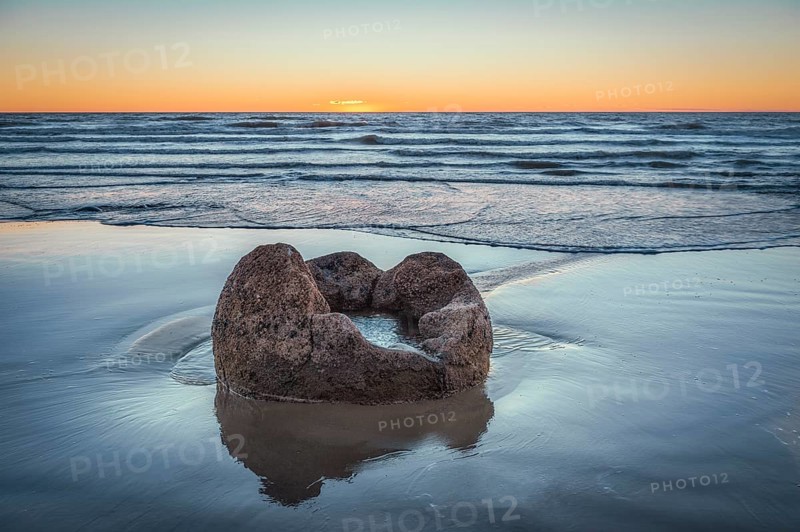 Moeraki Bolders