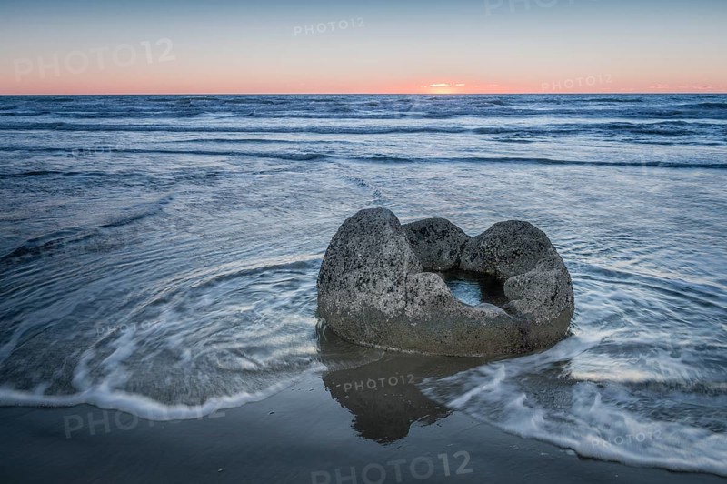 Moeraki Bolders