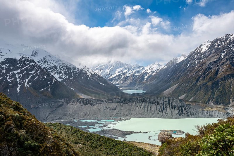 View into the Hooker Valley with Mount Cook from the Sealy Tarns Track