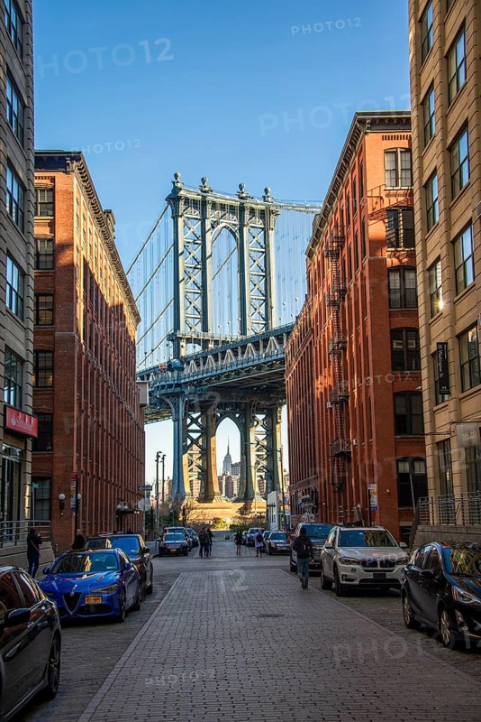 View from Main Street to Manhattan Bridge and Empire State Building