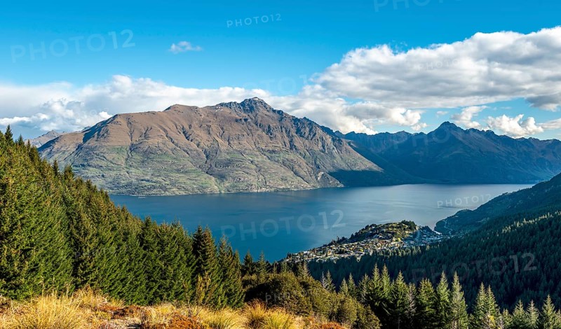 View of Lake Wakatipu
