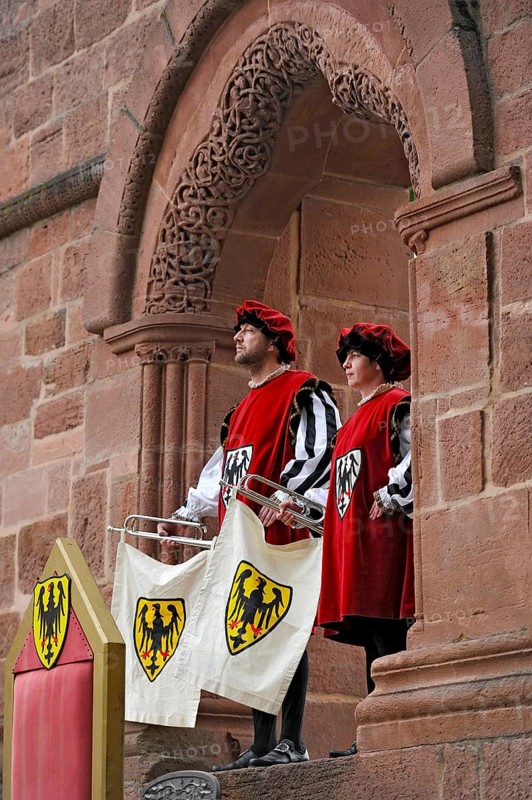 Herald trumpets in the play The Imperial Diet of 1180