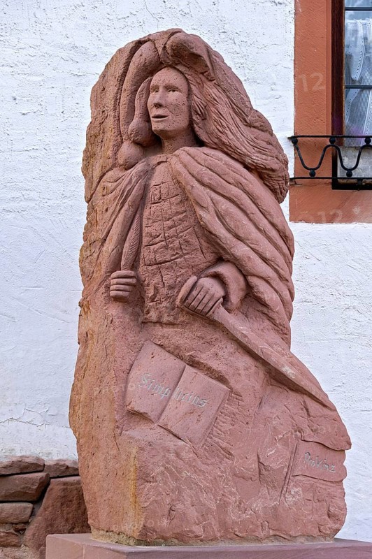 Monument to Johann Jakob Christoph von Grimmelshausen made of sandstone