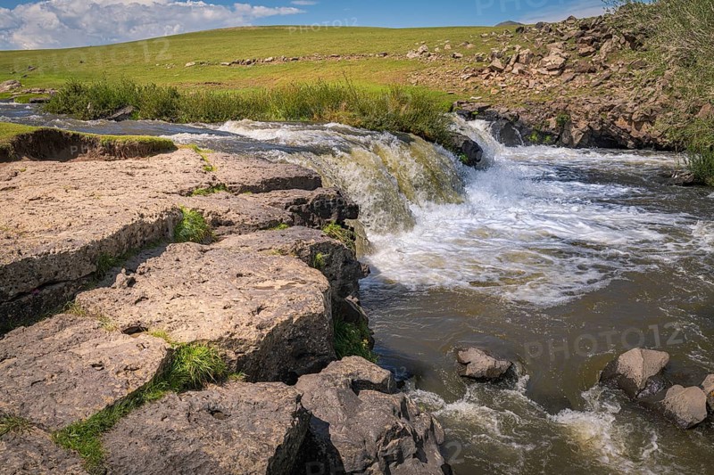 Small waterfall on the Tsagaan river