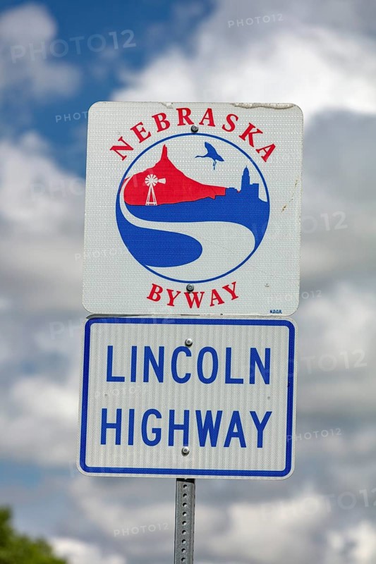 Road sign Lincoln Highway