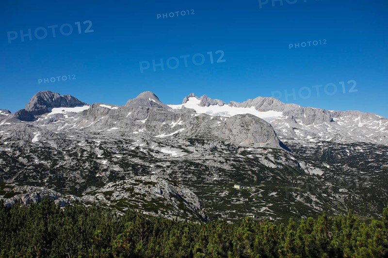 View from the Krippenstein to the Hoher Dachstein
