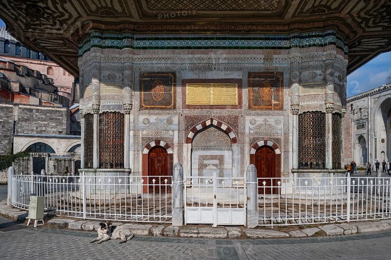 Sultan Ahmed Fountain on Sultanahmet Square
