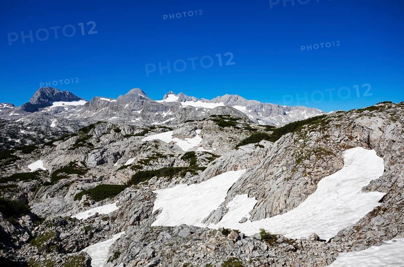 View from the Heilbronn circular hiking trail to the Hoher Dachstein