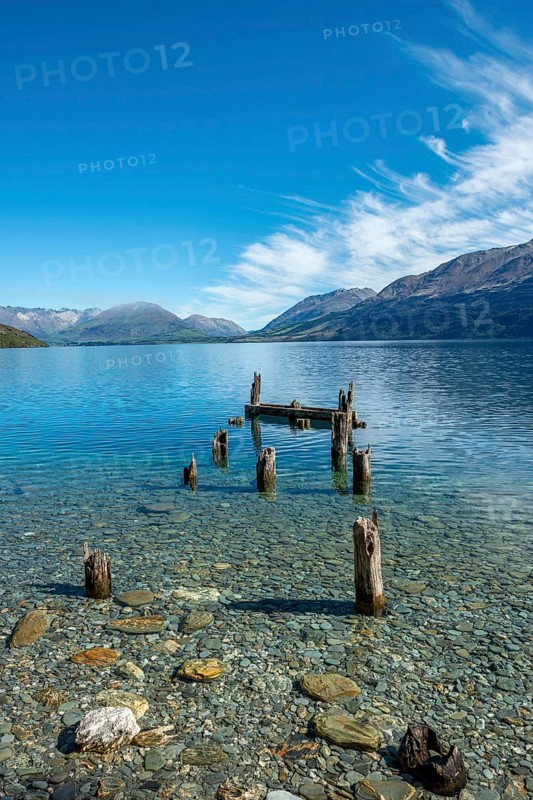 Decayed jetty