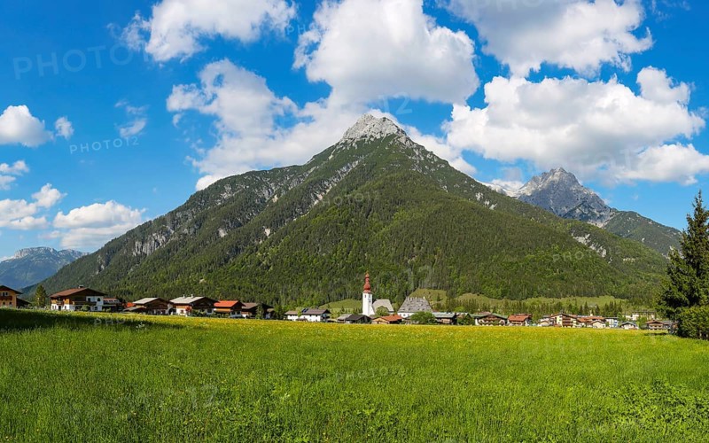 St. Ulrich am Pillersee with Ulrichshorn