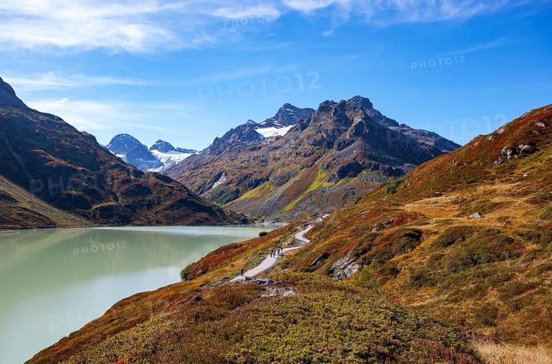 Hiking trail around the lake