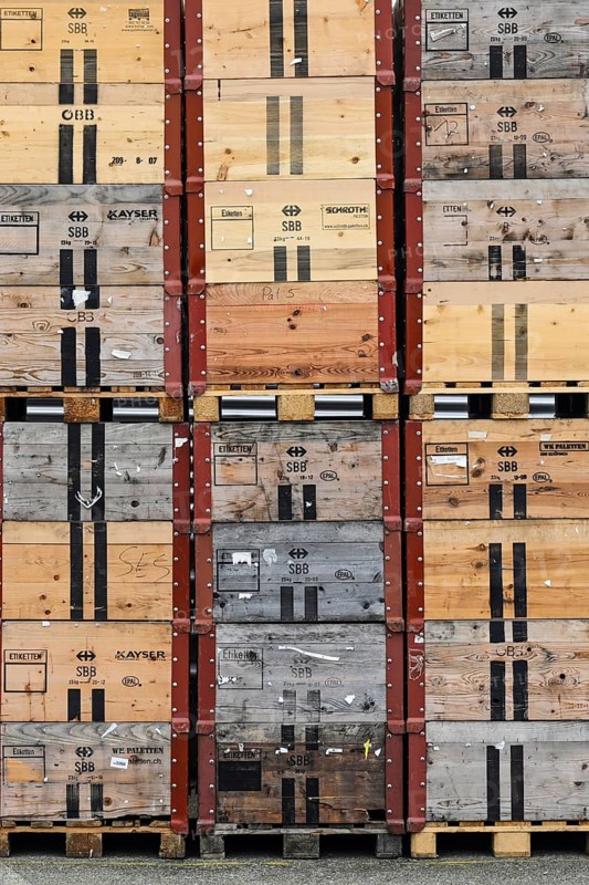 Stacked SBB pallet frames
