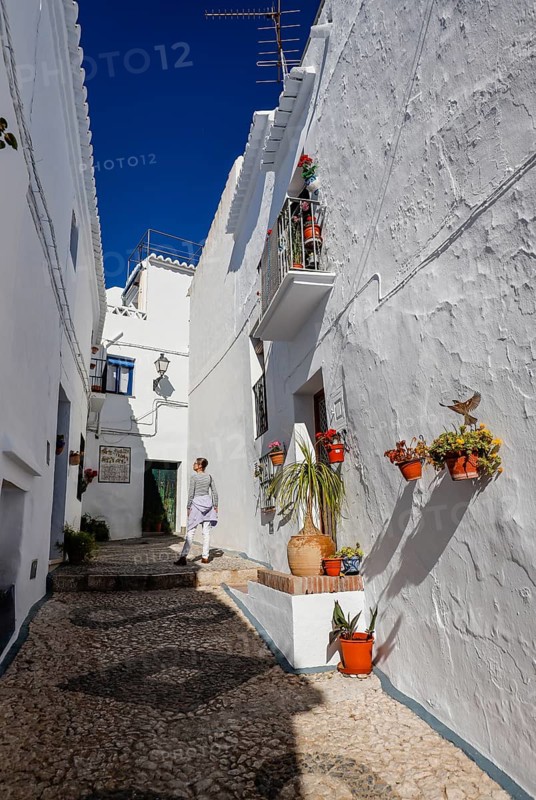 Picturesque alleys in the white mountain village of Frigiliana
