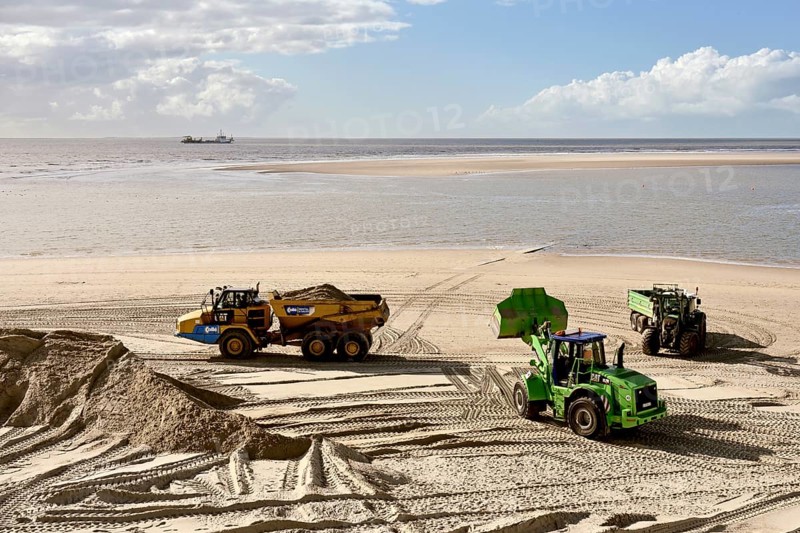 Arbeiten am Strand