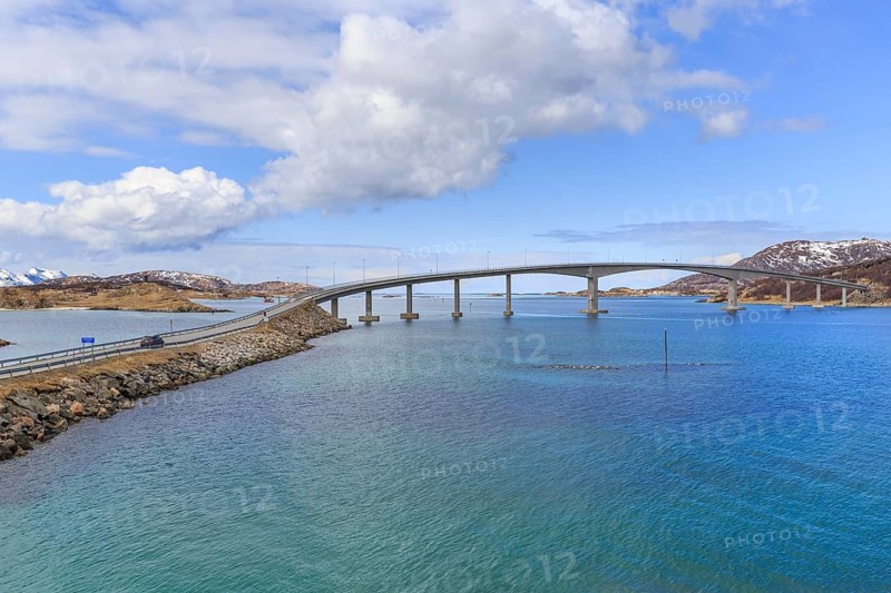 Bridge over Sommaroysund to Sommaroy