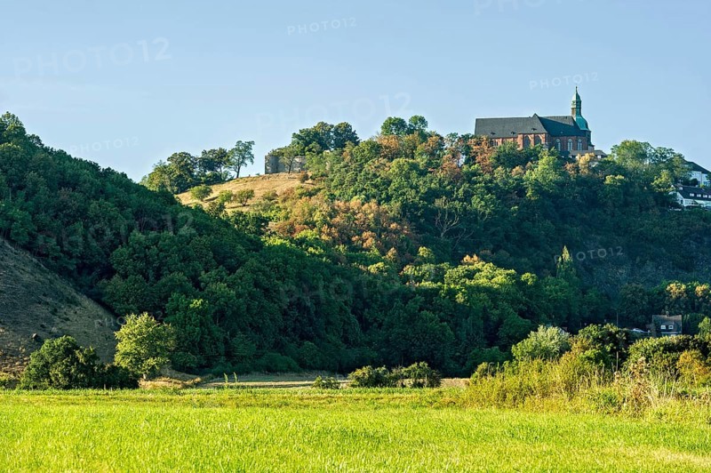 Schlossberg with castle ruins and collegiate church of St. John the Baptist
