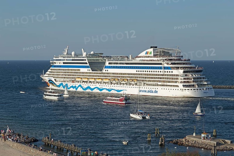 Cruise ship AIDAdiva