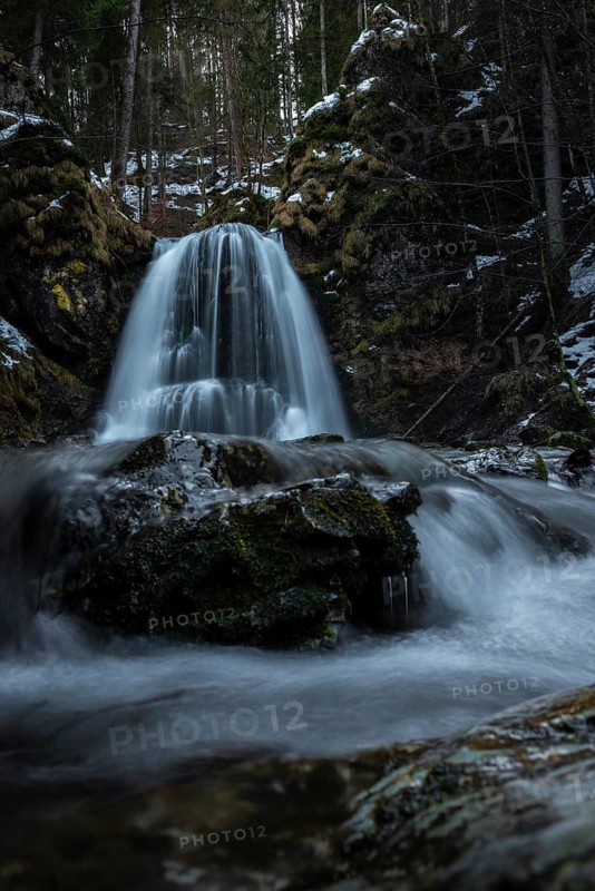Josefstaler waterfall in winter