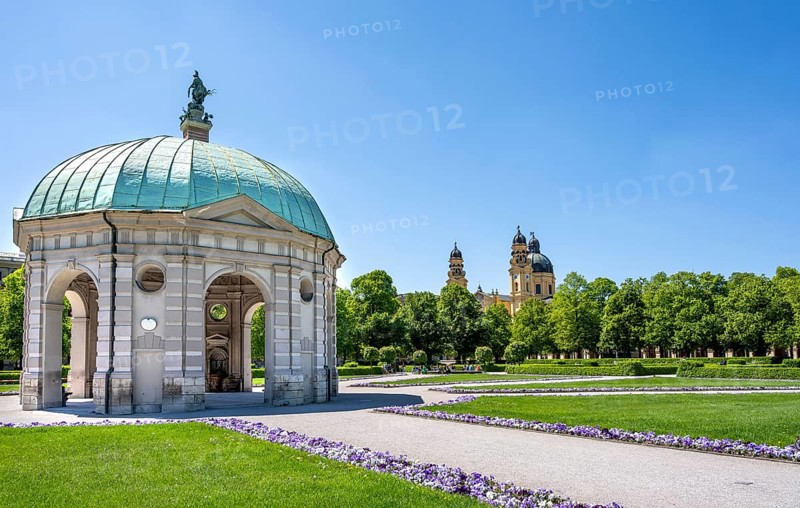 Temple of Diana in the Hofgarten and Theatine Church