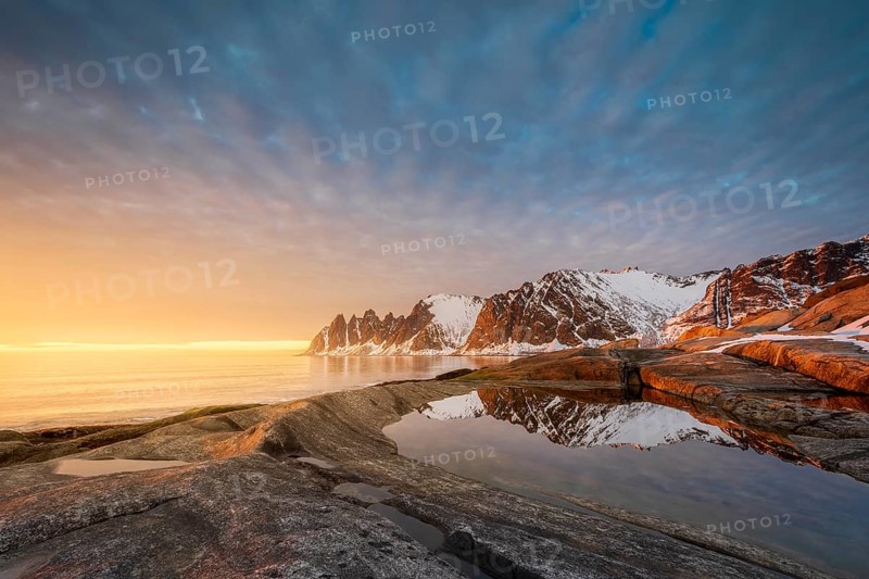 Rocky beach of Tungeneset