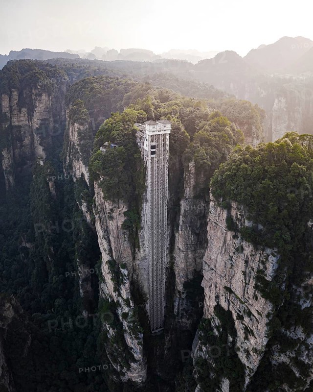 Highest outdoor elevator in the world