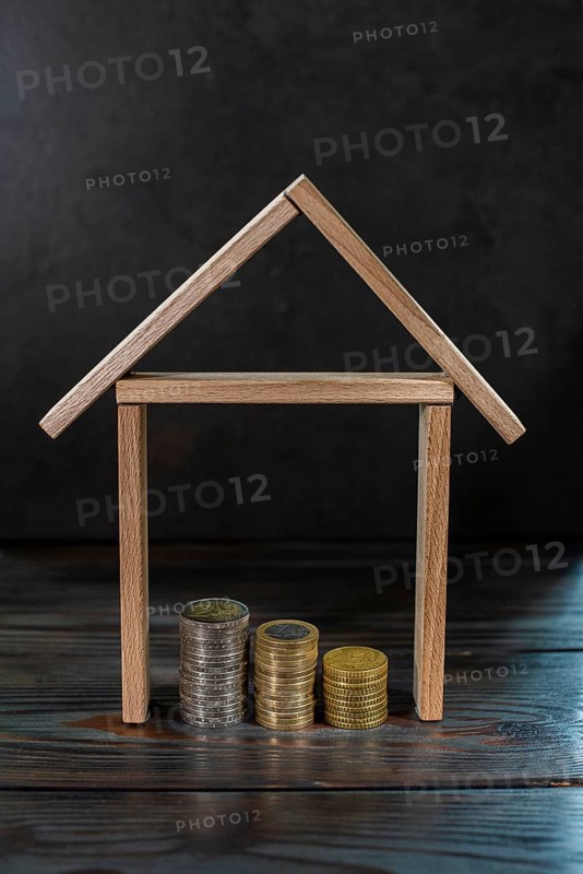 Symbolic picture of building saving