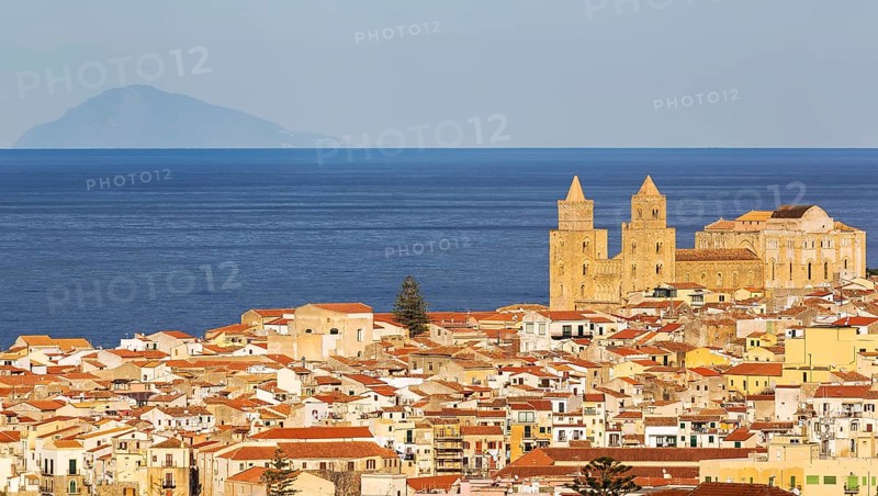 City view Cefalu in winter