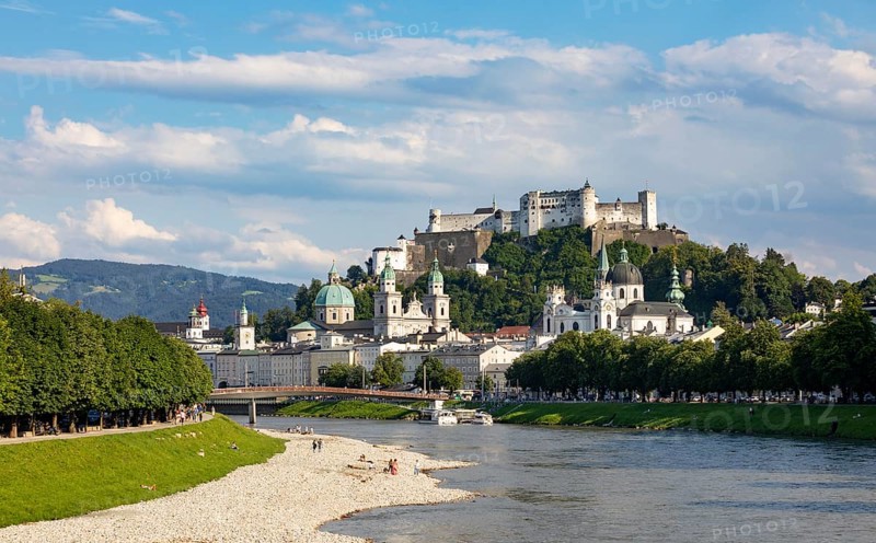 View over the Salzach to the old town and Hohensalzburg Castle