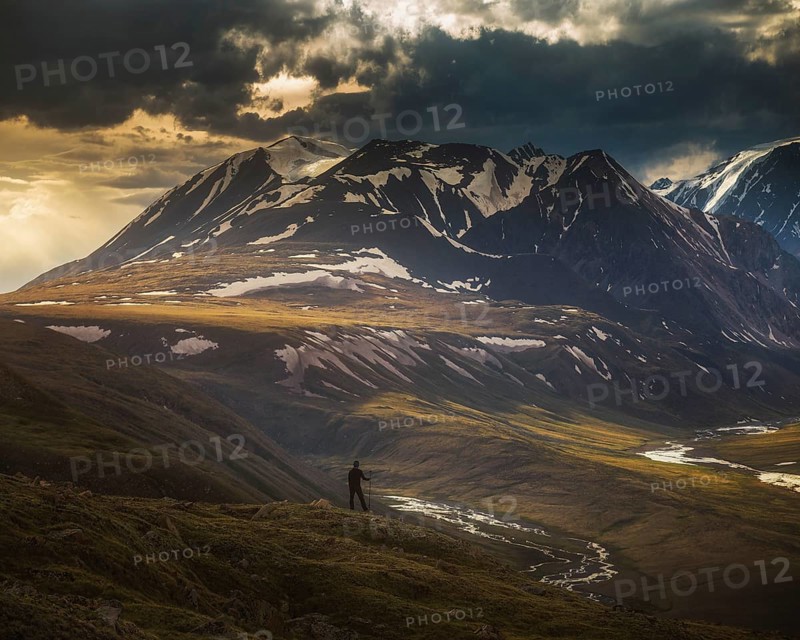 Adventurer in Kharkhiraa and Turgen mountains. Uvs province