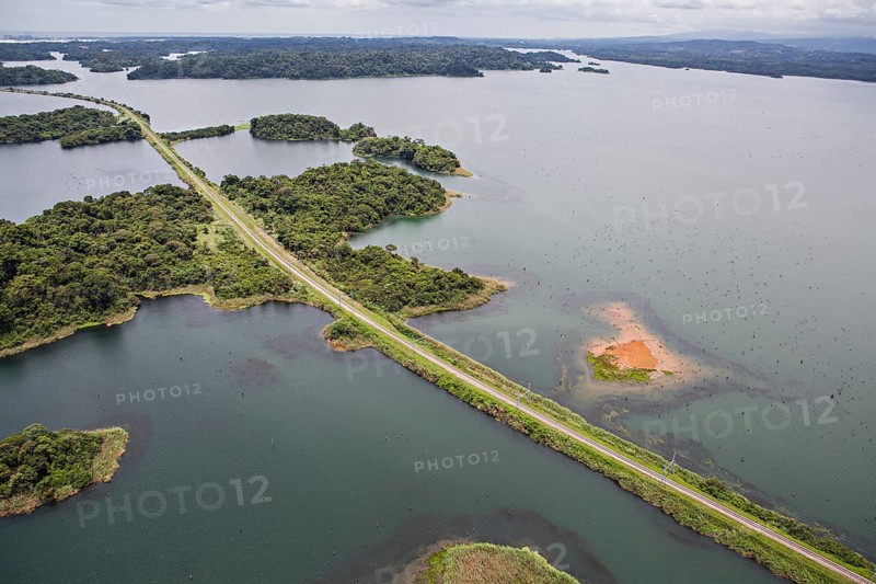 The Panama Canal Railway Company built the railway in 1850 to connect the Pacific to the Atlantic sea