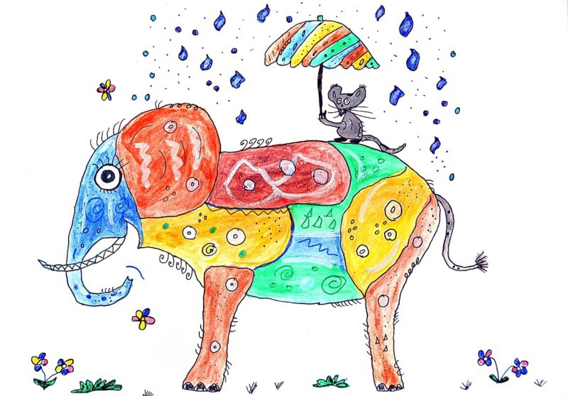 Elephant with mouse in the rain