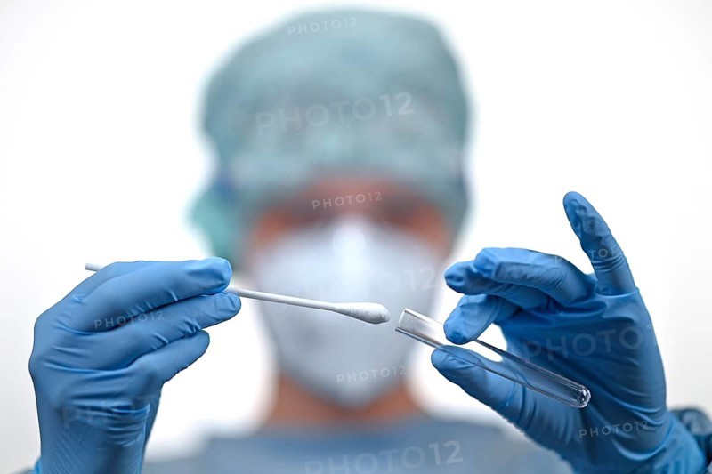 Medical personnel in RT-PCR
