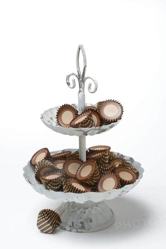 Ice confectionery in Etagere
