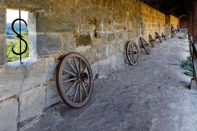 Battlement with wagon wheels