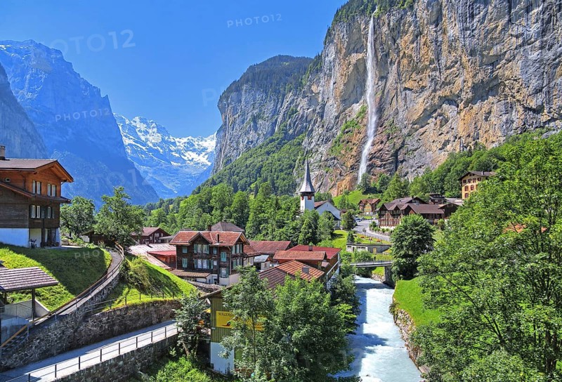 Village view with Staubbach Falls