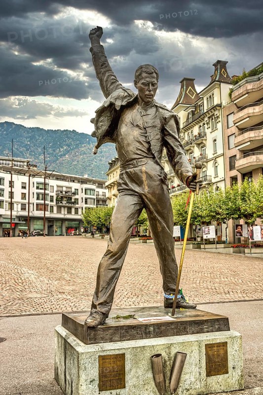 Freddie Mercury statue