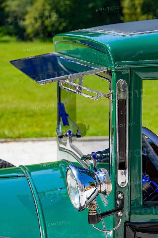 Oldtimer Steyr XXX sedan 1931