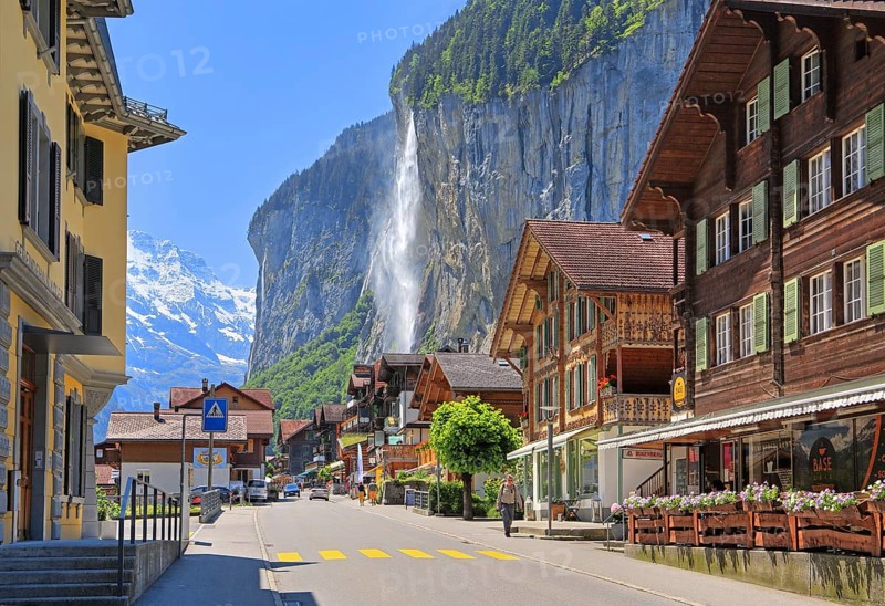 Village view with Staubbach Falls