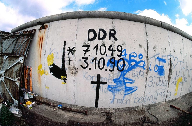 Mauer with DDR data