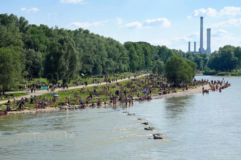 Bathing pleasure on the Isar